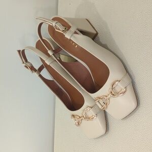 Mi Piaci Cream Slingbacks